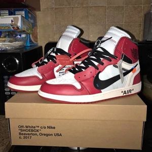 Air Jordan “Chicago” Off-White 1